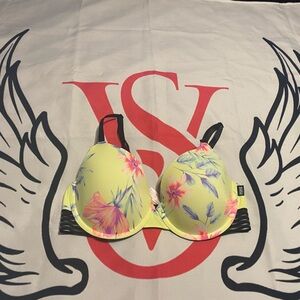 PINK Victoria's Secret Black and Yellow Bra